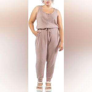 NWT $90 Dex Black Tape Womens Beige Sleeveless Scoop Neck Tank Jumpsuit XL